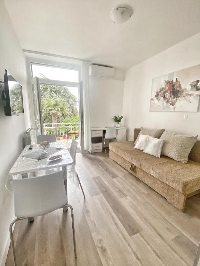 Nika 1 Apartment Ika